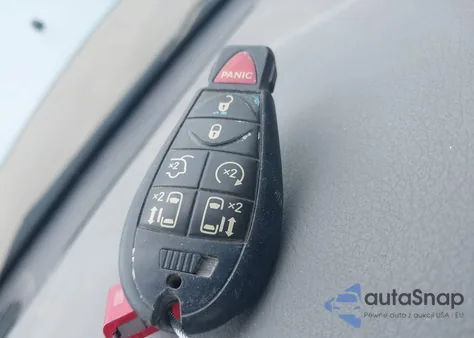 2008 Chrysler Town & Country Touring z USA, uszkodzony, nr VIN 2A8HR54PX8R788373